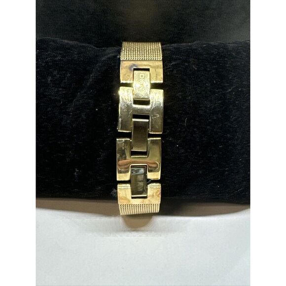DKNY NY-8553 Women\'s Gold Stainless Steel Analog Dial Quartz Wrist Watch JNA187 main image 9